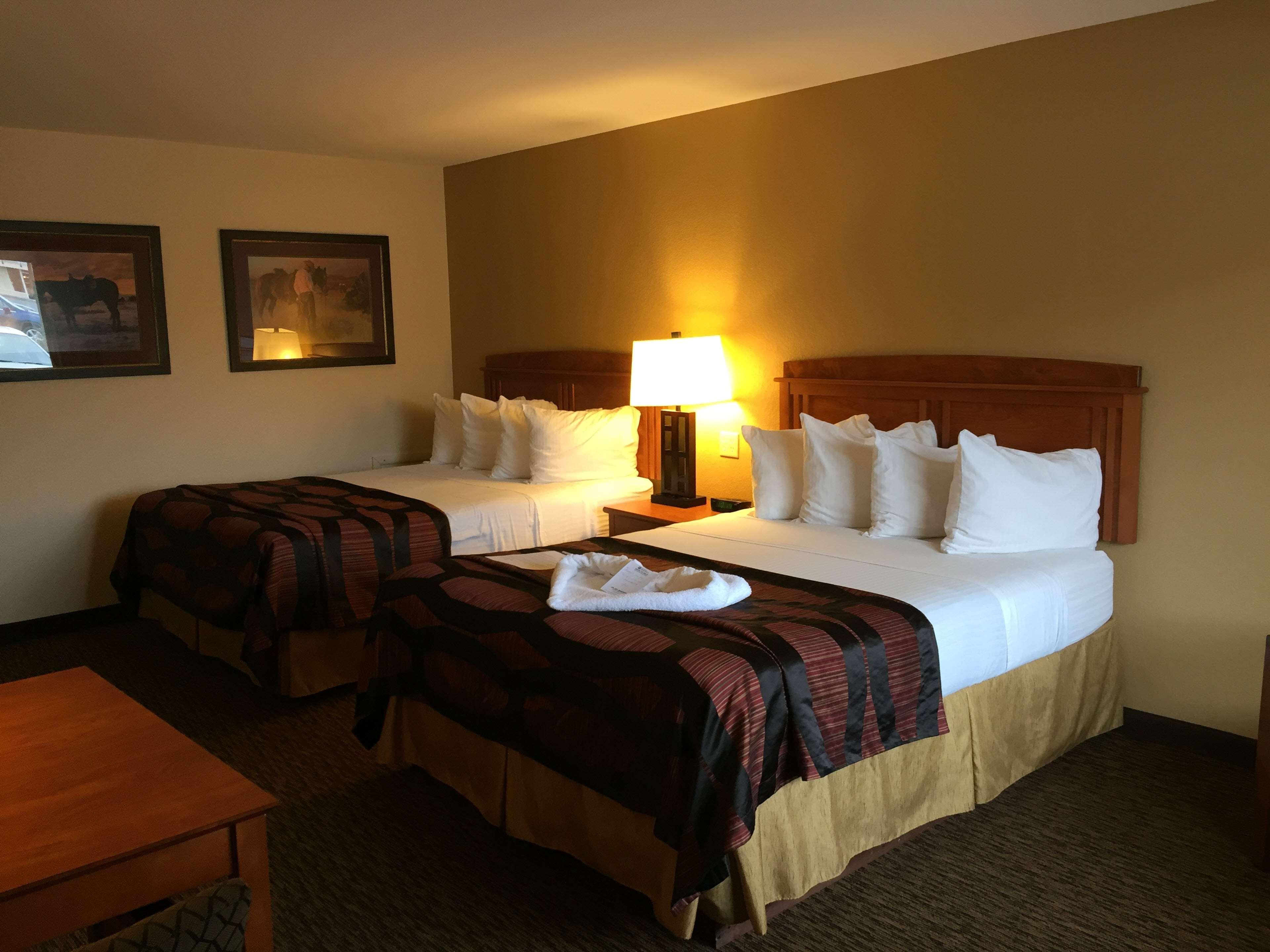 Best Western Plains Motel Wall Bagian luar foto