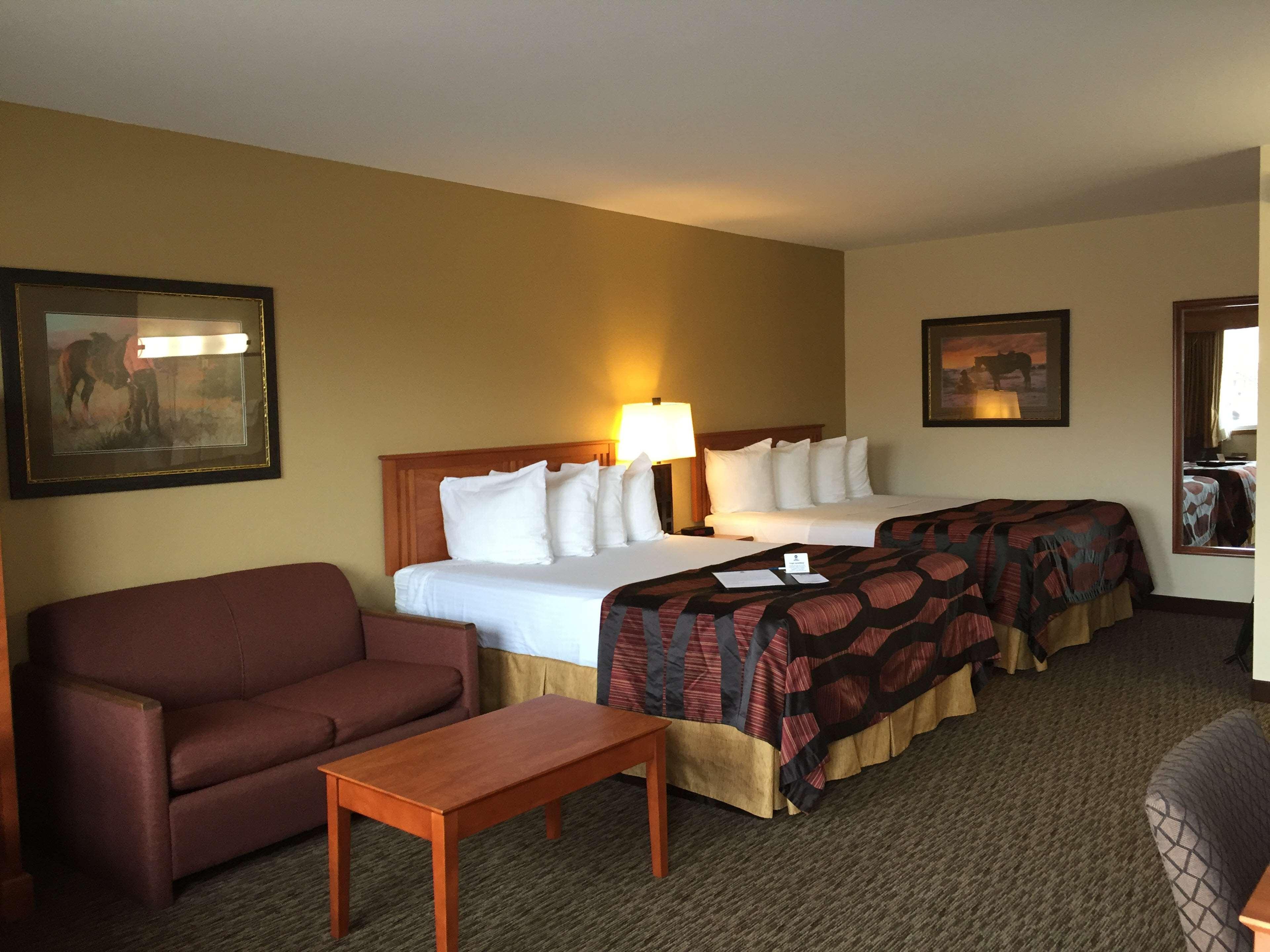 Best Western Plains Motel Wall Bagian luar foto