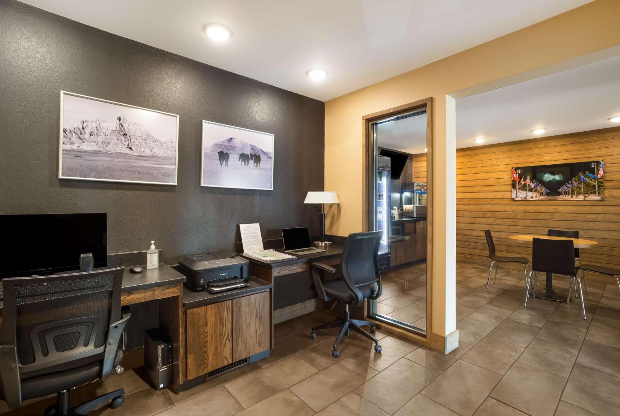 Best Western Plains Motel Wall Bagian luar foto