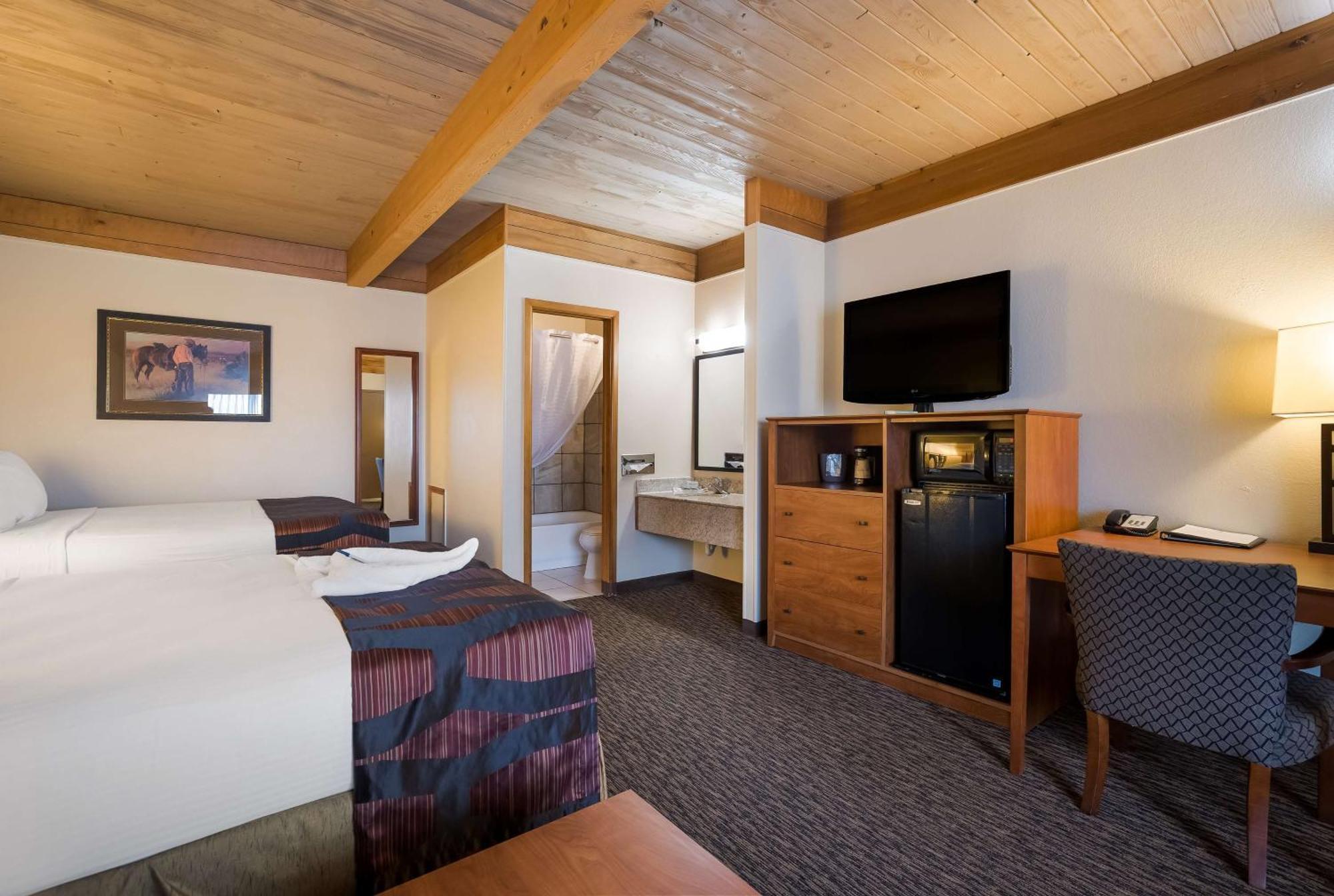 Best Western Plains Motel Wall Bagian luar foto